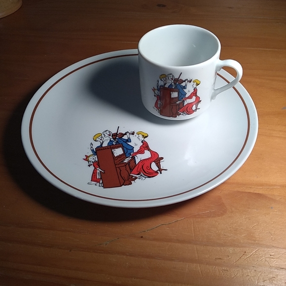 MUGSROYALE JAPAN VINTAGE PEDESTAL PORCELIN PLATES AND TEACUPS 2 SETS OF 2. RARE - Picture 6 of 11